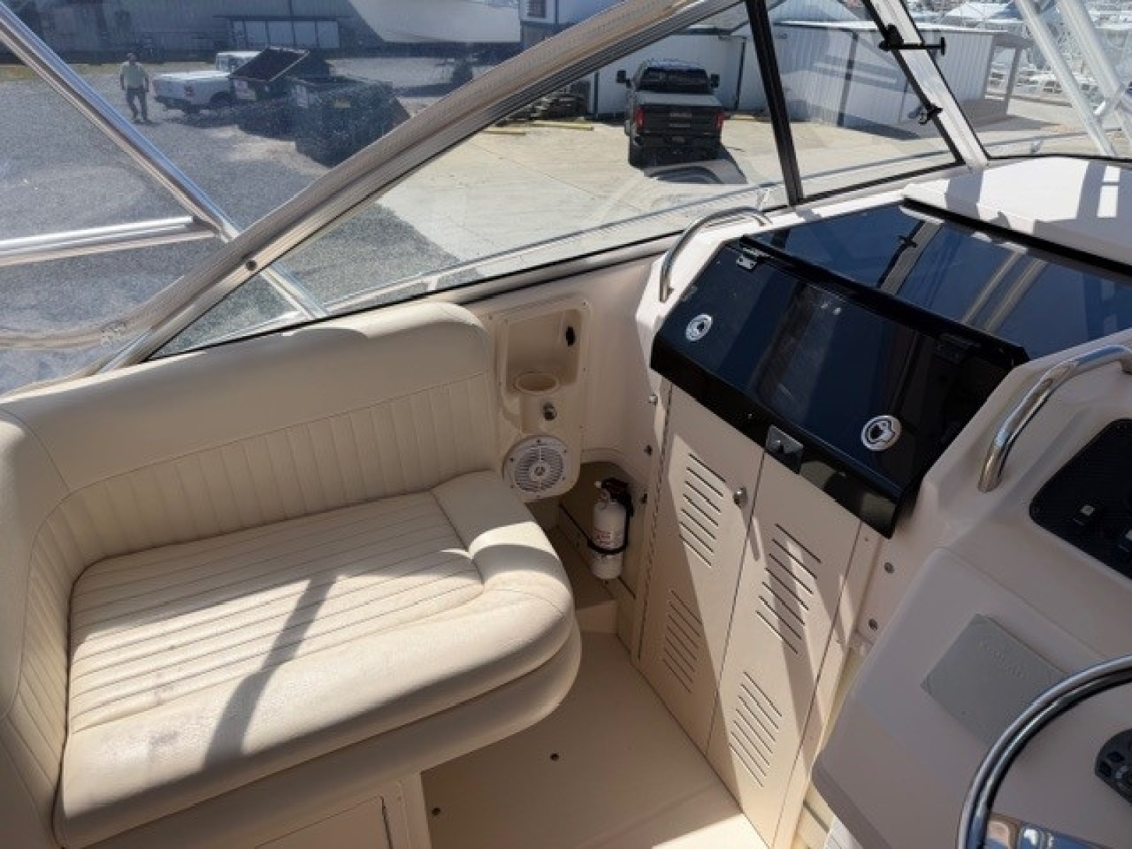 2007 Grady-White 300 Marlin