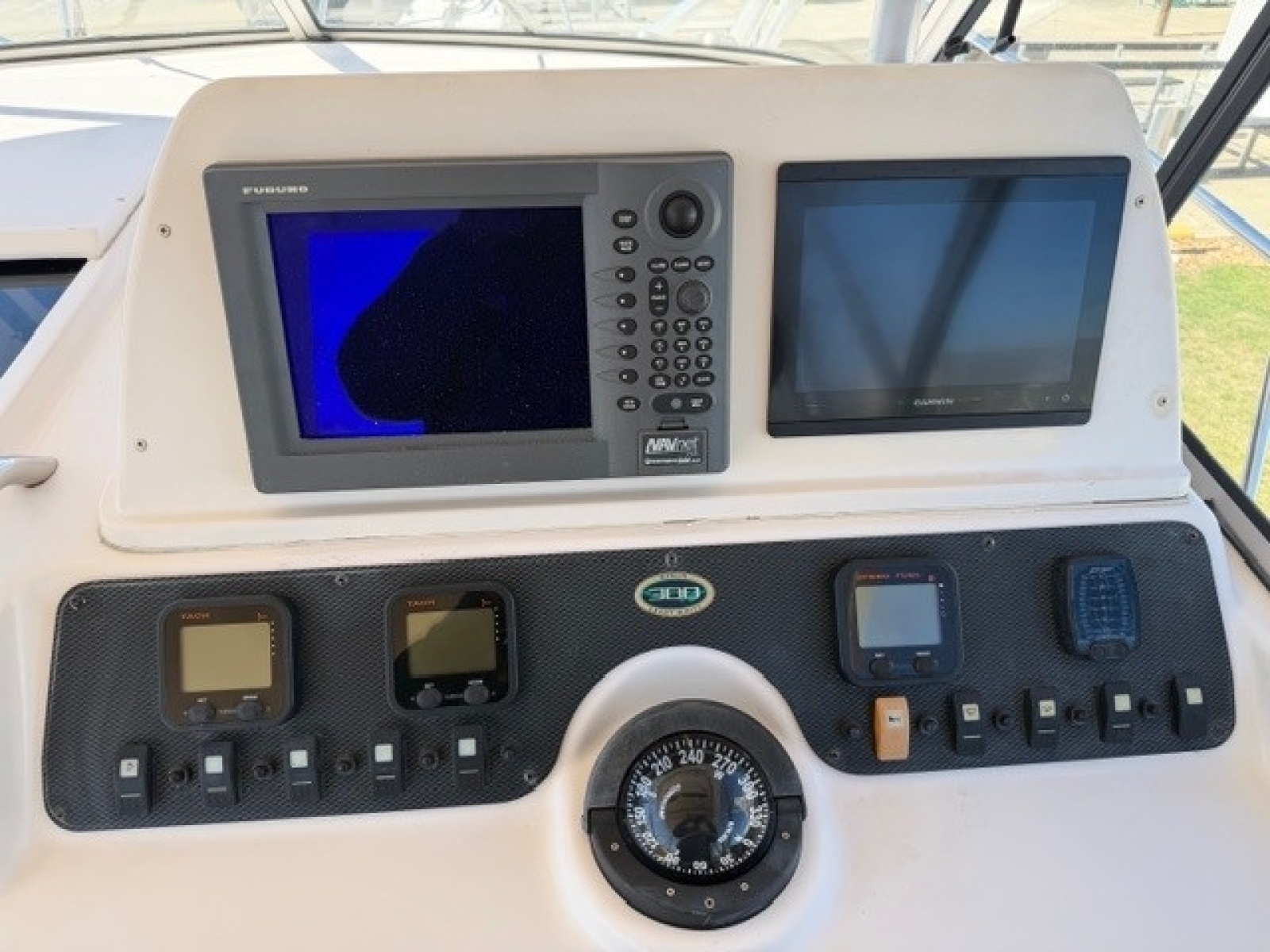 2007 Grady-White 300 Marlin