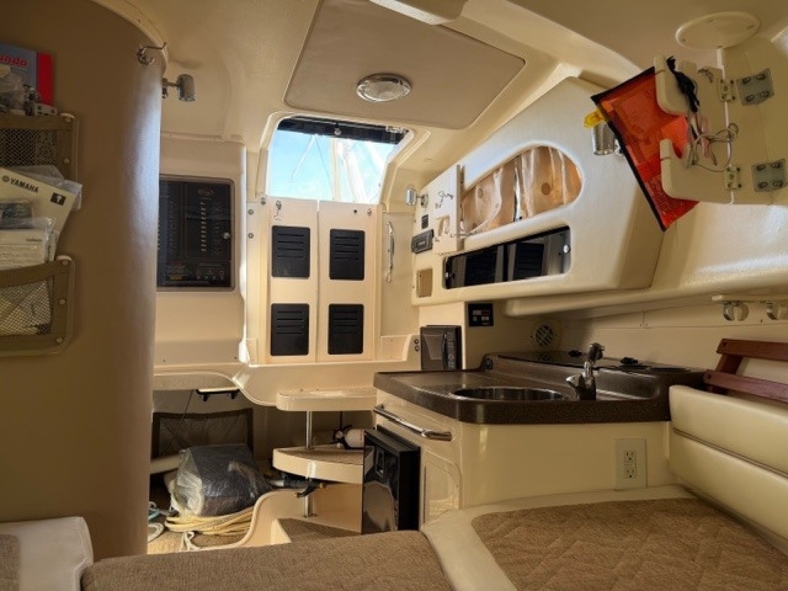 2007 Grady-White 300 Marlin