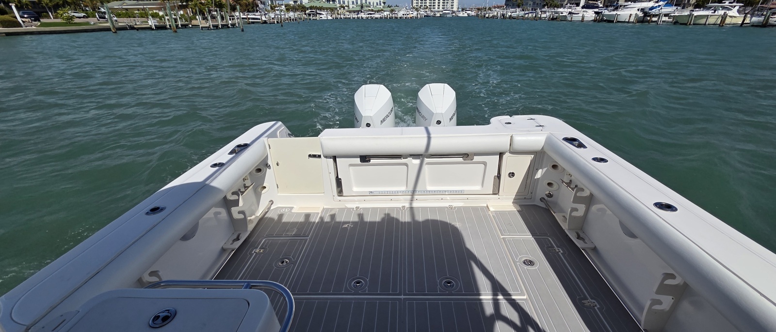 2007 Boston Whaler 305 Conquest