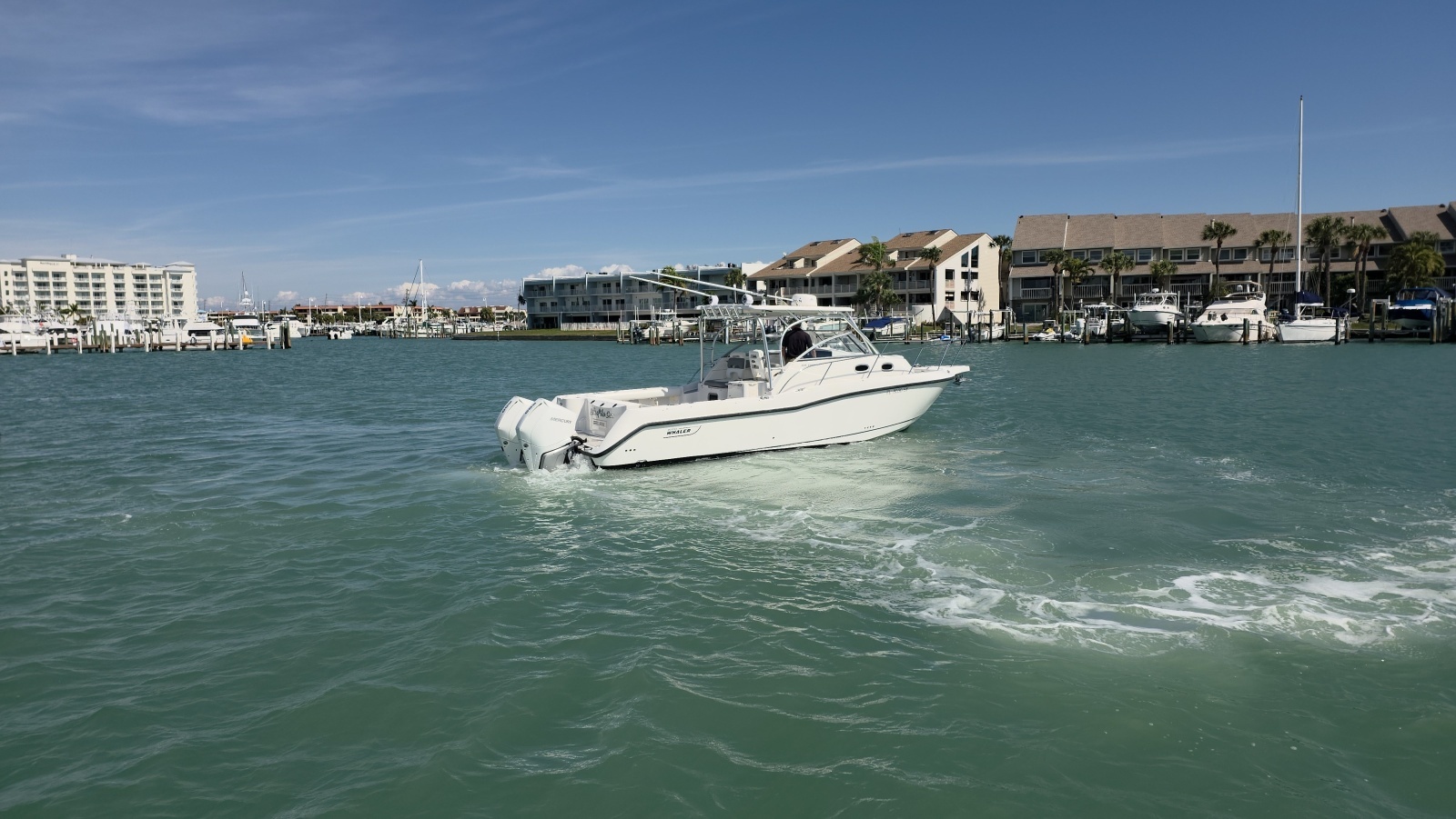 2007 Boston Whaler 305 Conquest