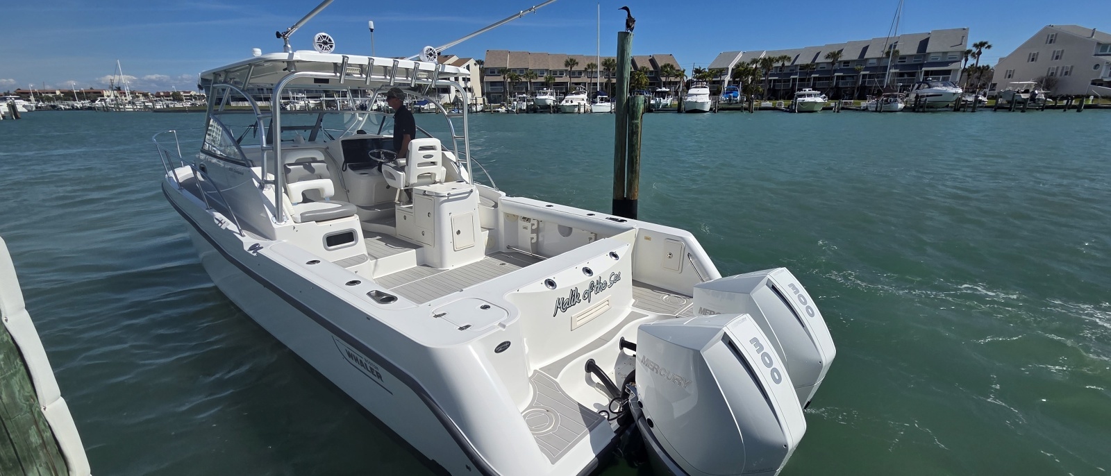 2007 Boston Whaler 305 Conquest