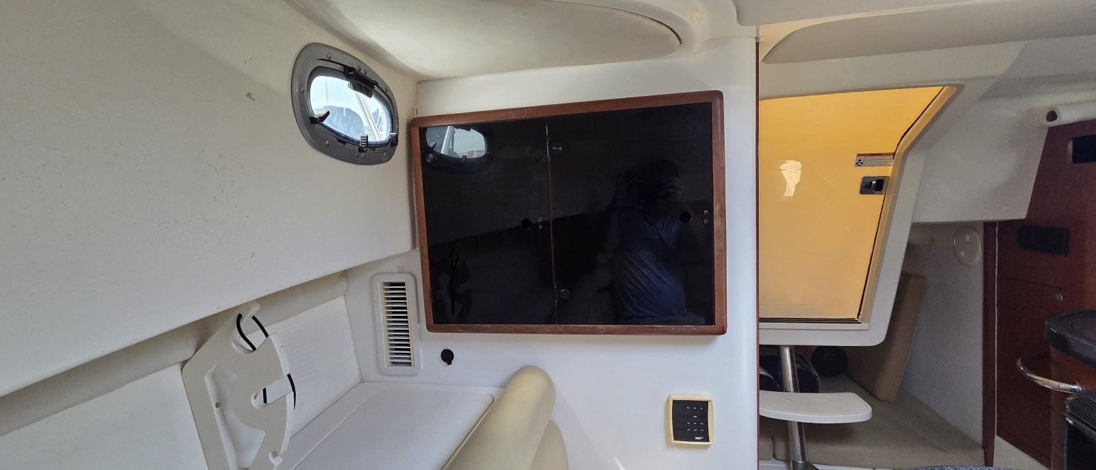 2007 Boston Whaler 305 Conquest