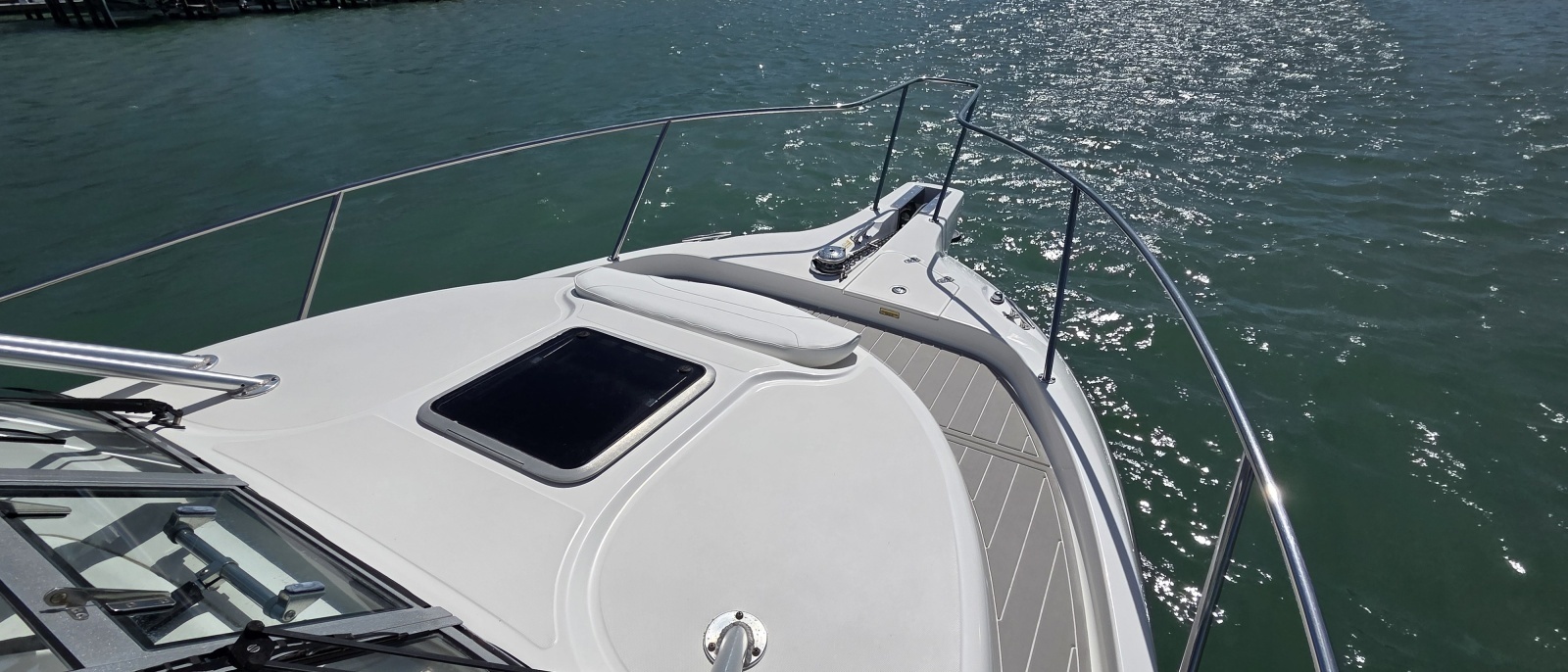 2007 Boston Whaler 305 Conquest