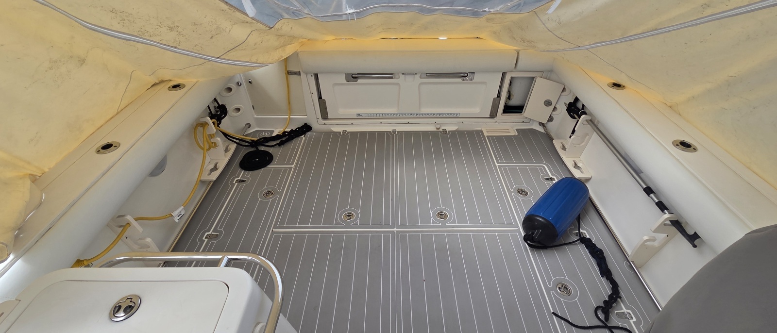 2007 Boston Whaler 305 Conquest