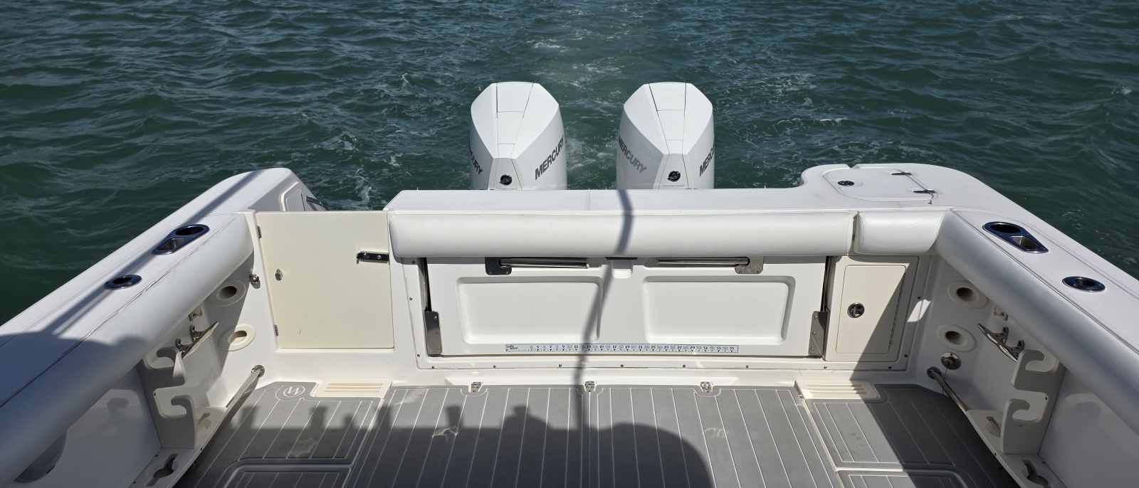 2007 Boston Whaler 305 Conquest
