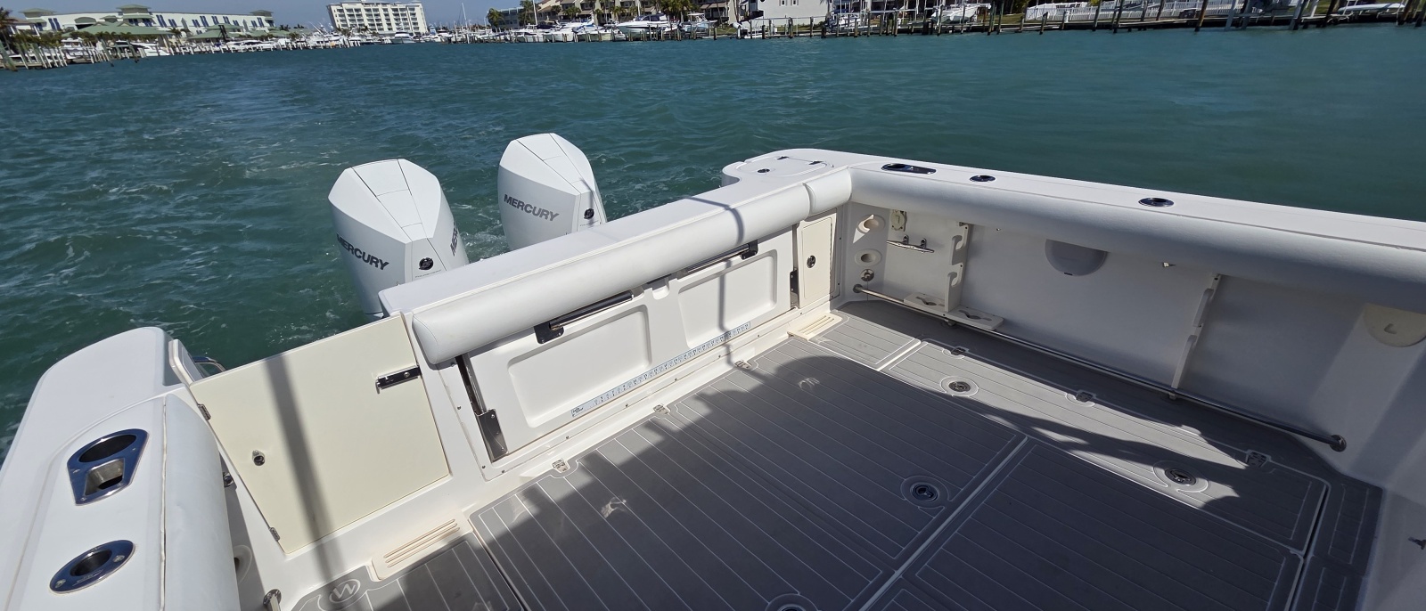 2007 Boston Whaler 305 Conquest