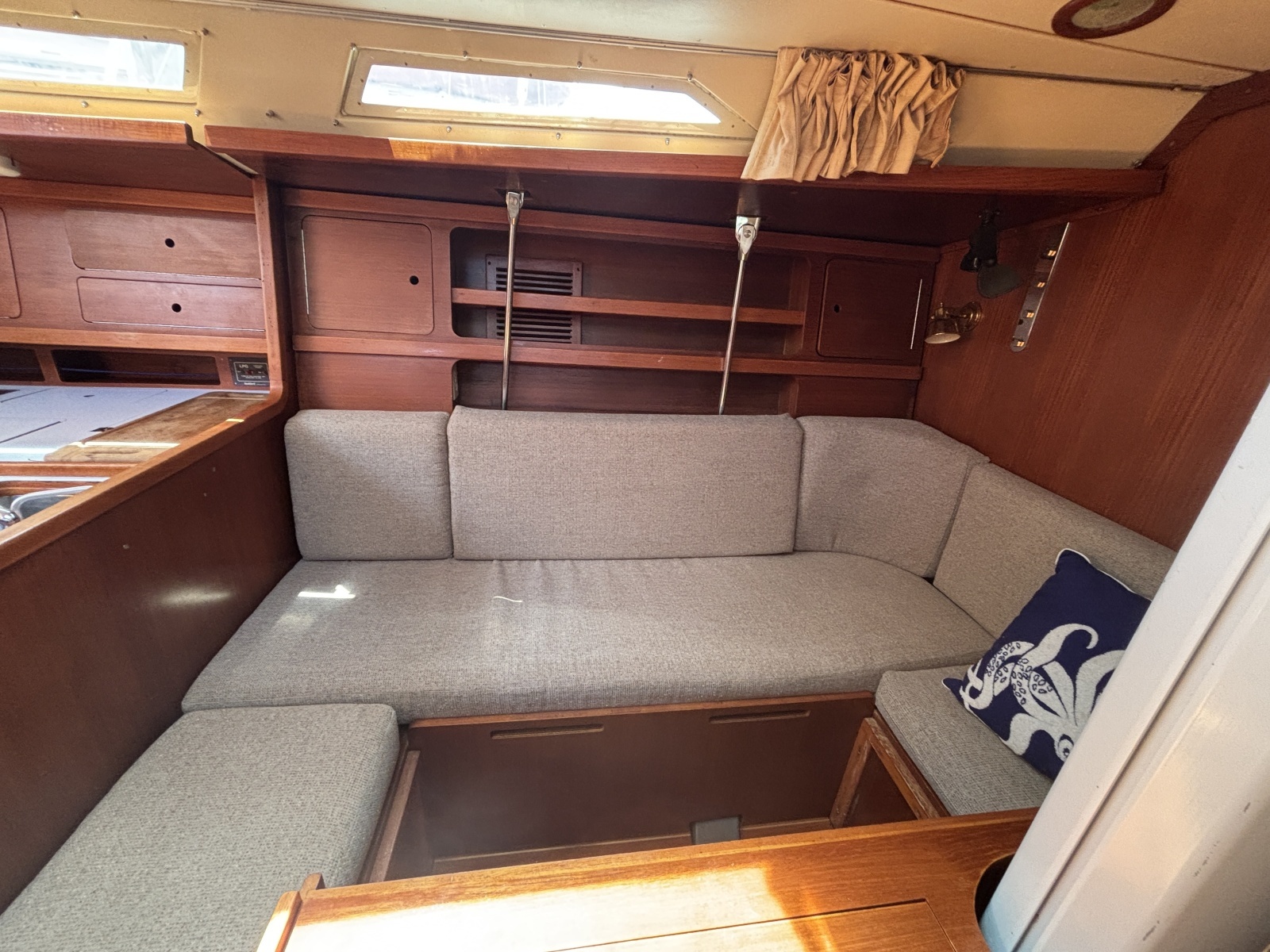 LA BREZZA 39ft Grand Soleil Yacht For Sale