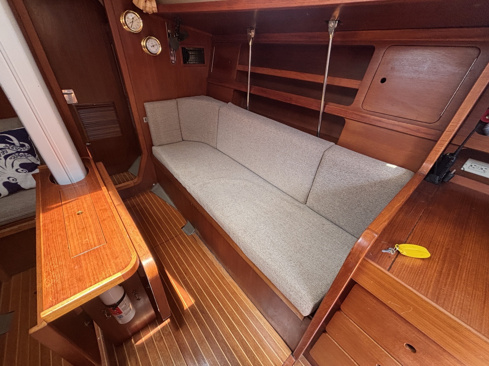 LA BREZZA 39ft Grand Soleil Yacht For Sale