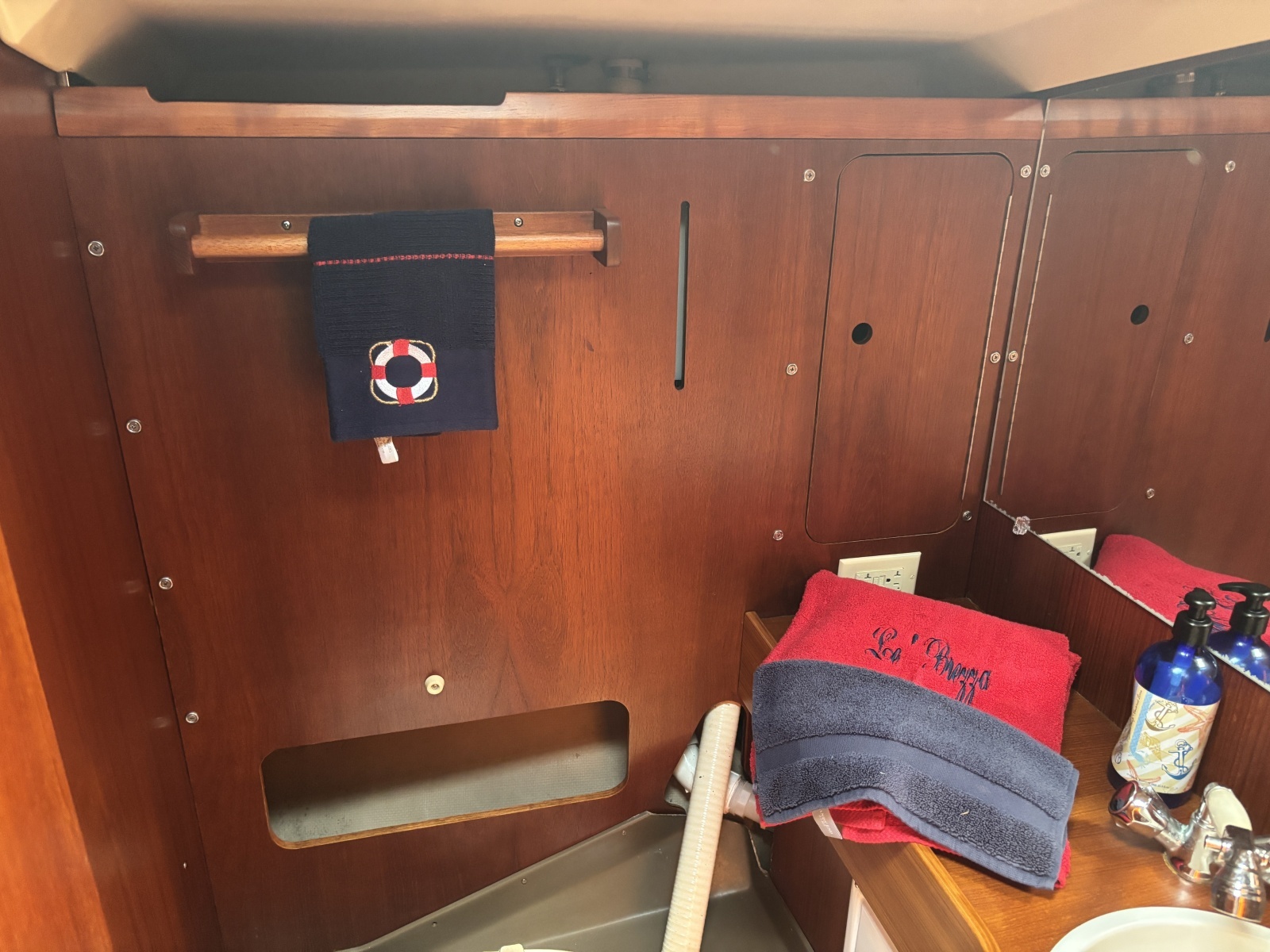 LA BREZZA 39ft Grand Soleil Yacht For Sale