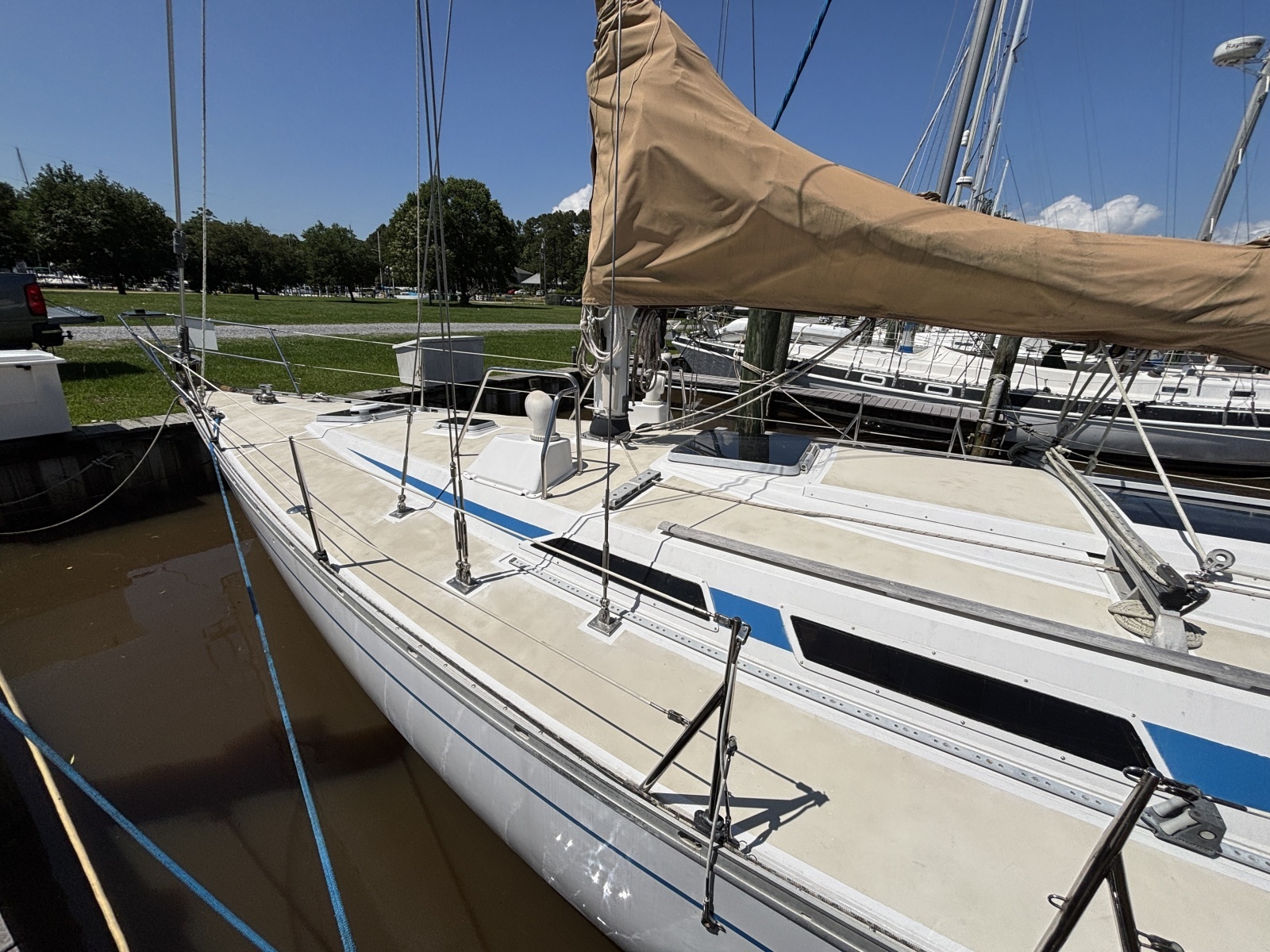 LA BREZZA 39ft Grand Soleil Yacht For Sale
