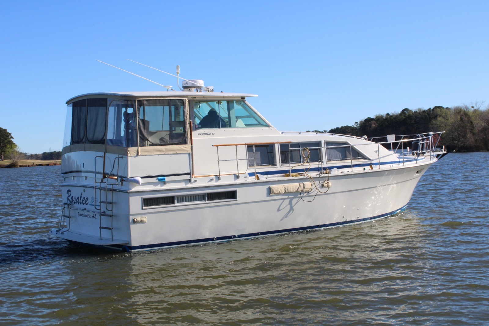 42 ft Bertram Motor Yacht