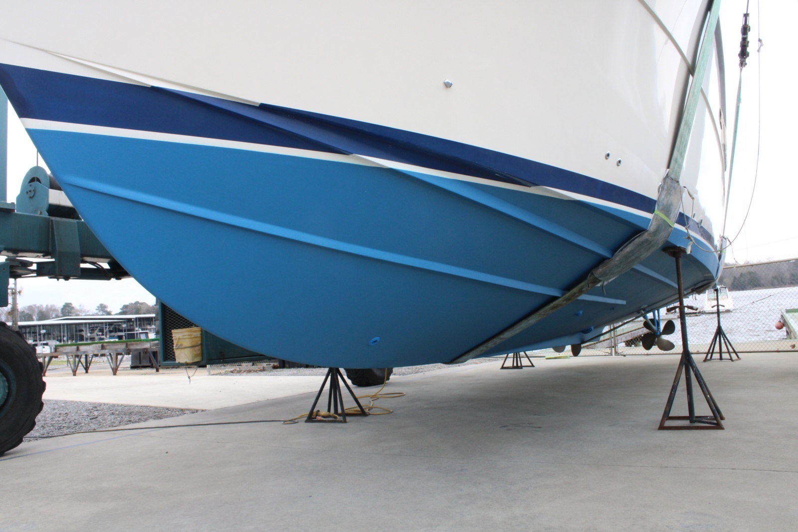 42 ft Bertram - Port Side Hull