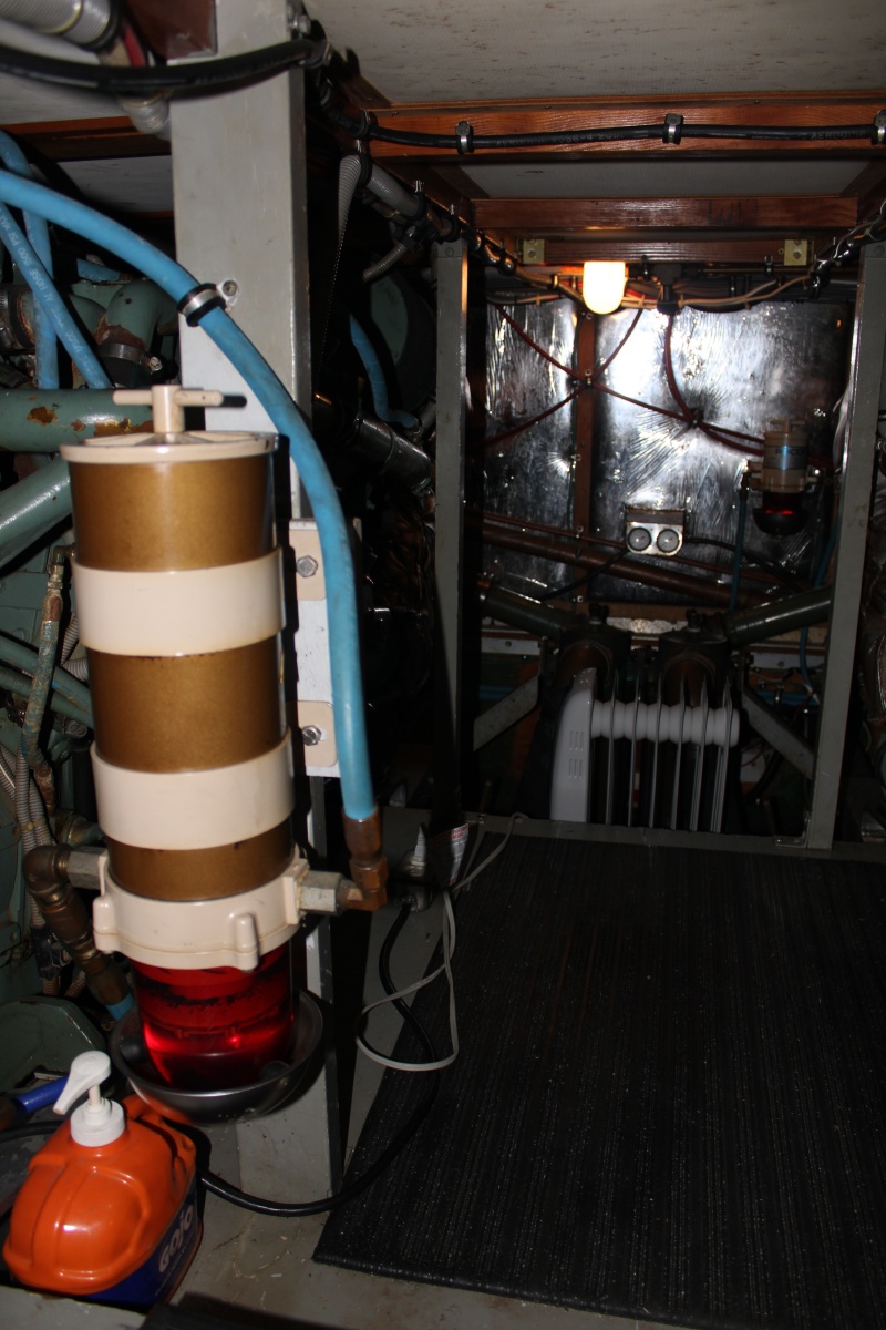 42 ft Bertram - Engine Room