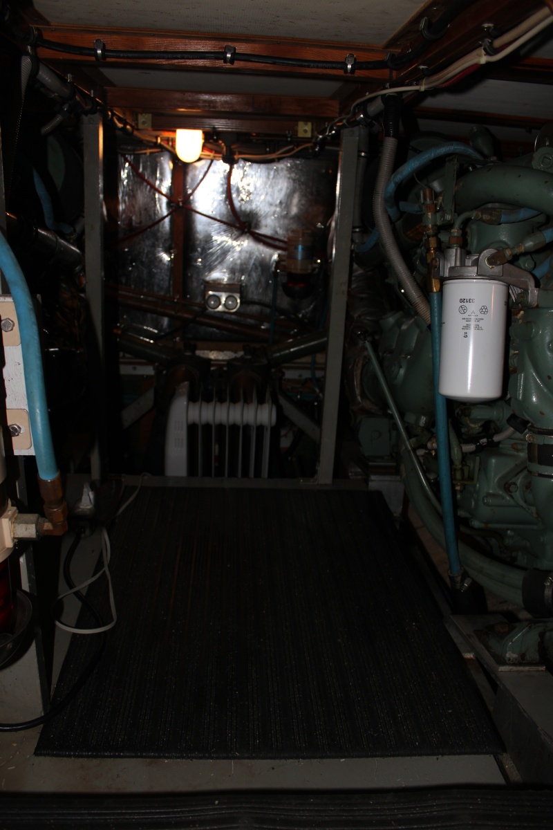 42 ft Bertram - Engine Room