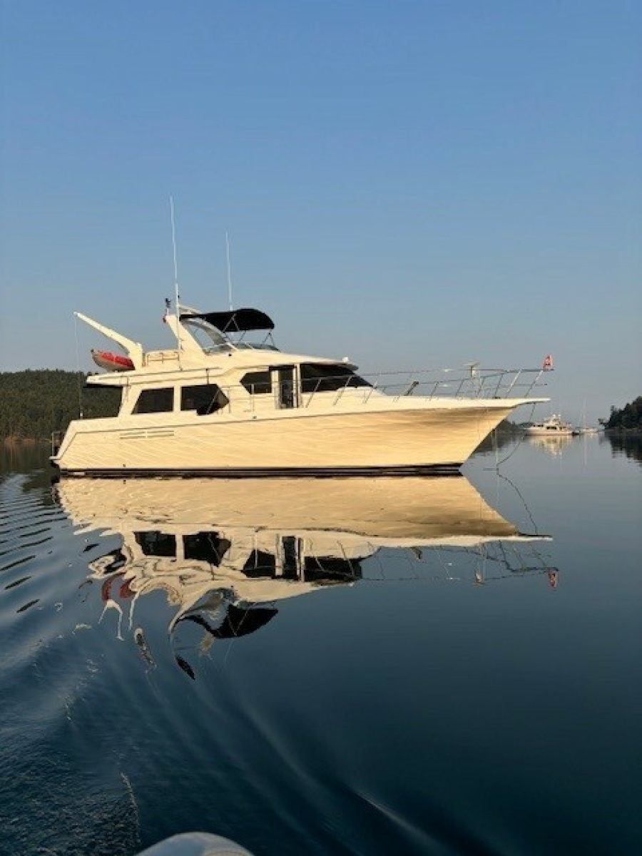 2001 Navigator Pilothouse