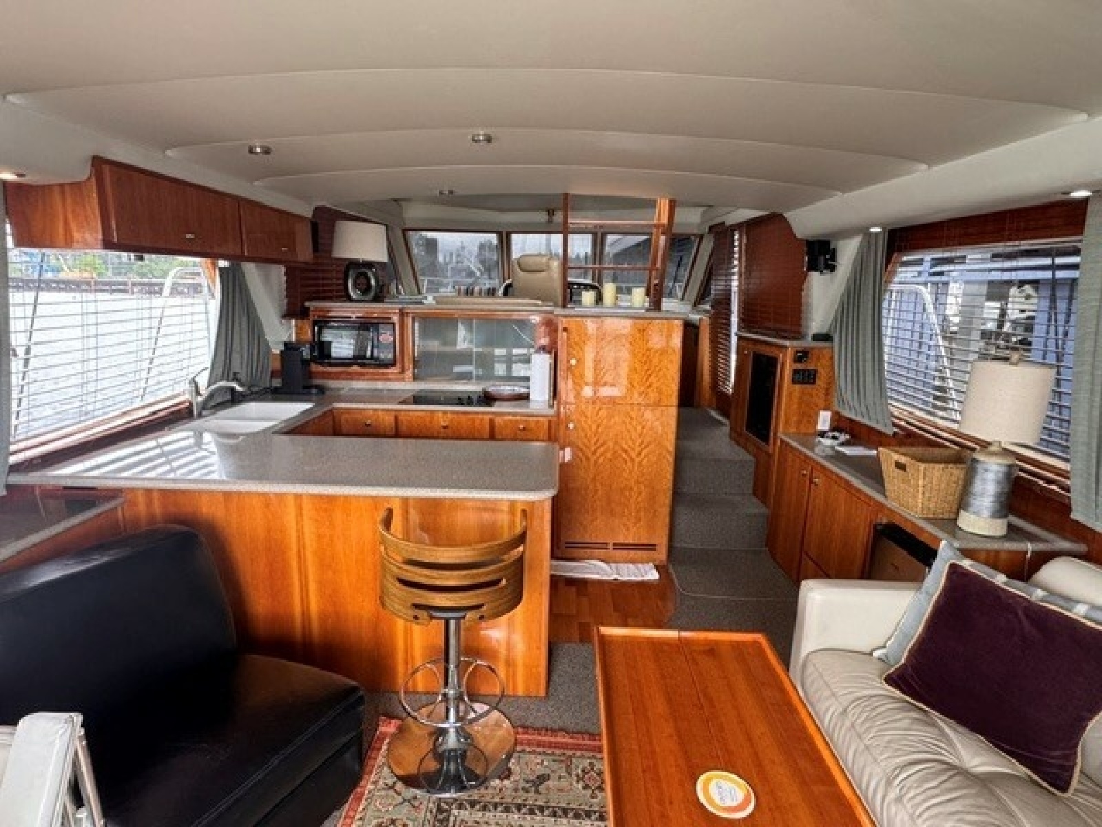 2001 Navigator Pilothouse