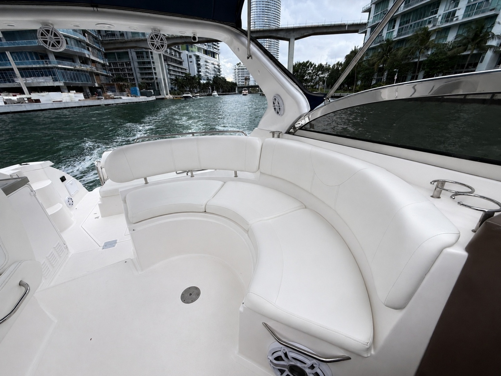 38ft Regal Yacht For Sale