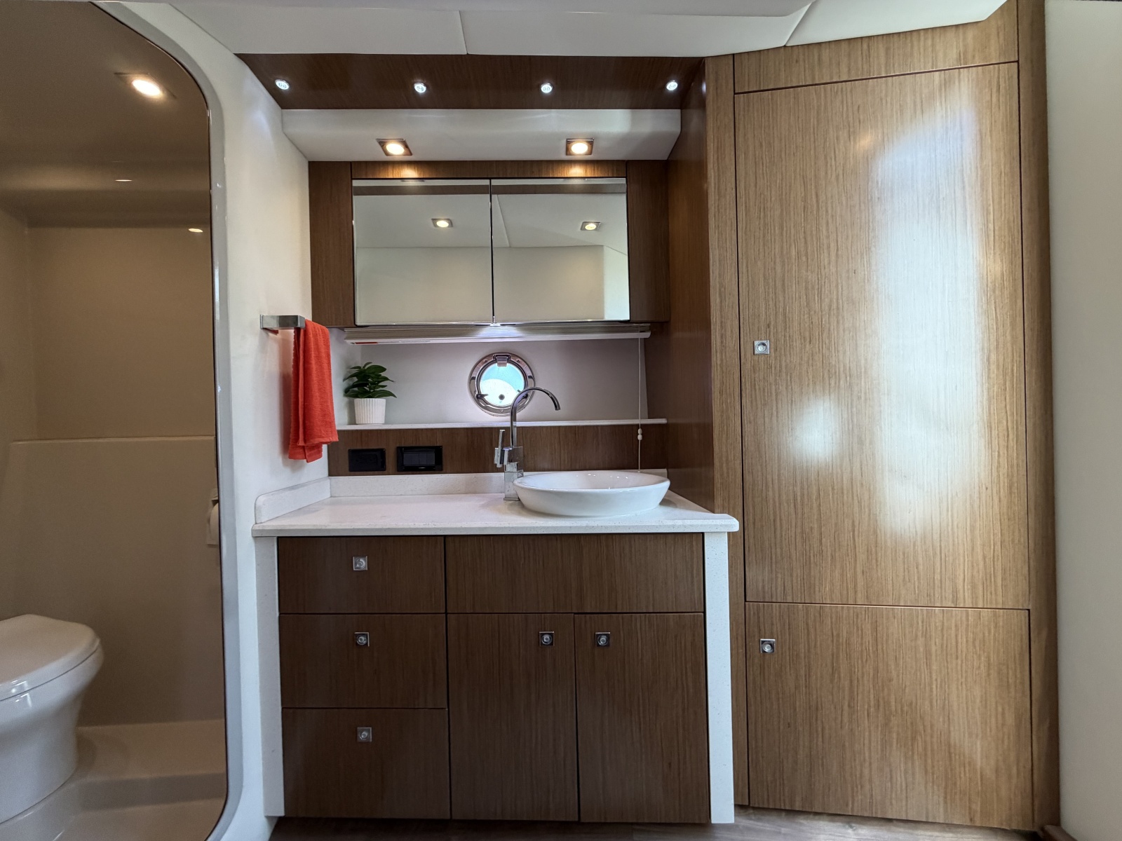 2016 Cruisers Yachts 41 Cantius