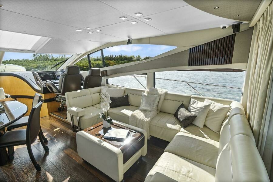 2015 Sunseeker Sport Yacht