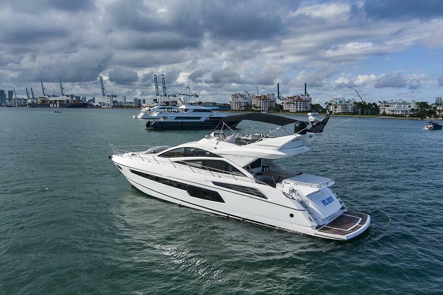 2015 Sunseeker Sport Yacht