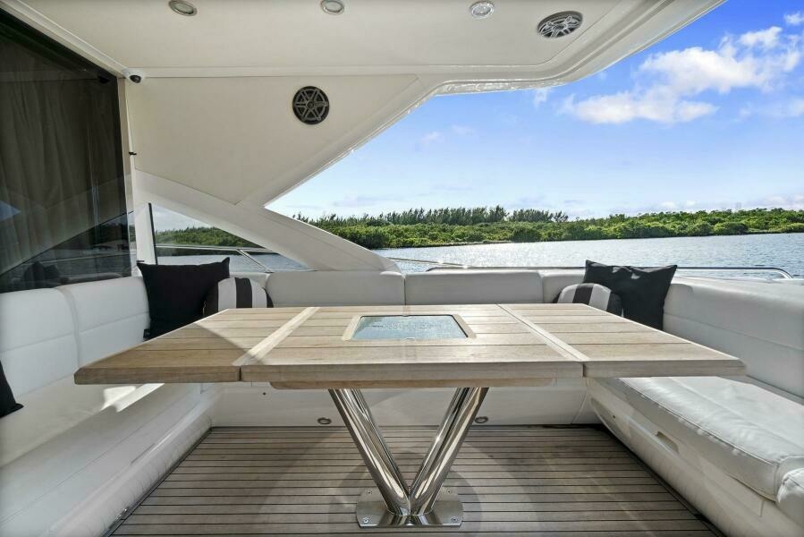 2015 Sunseeker Sport Yacht