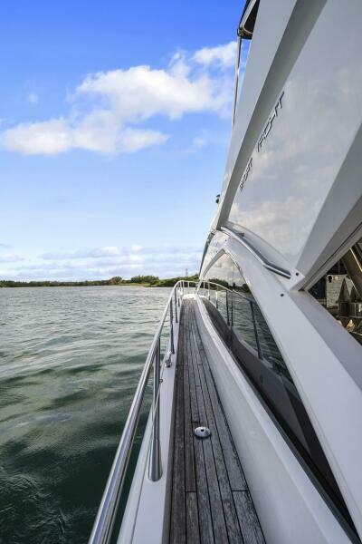 2015 Sunseeker Sport Yacht