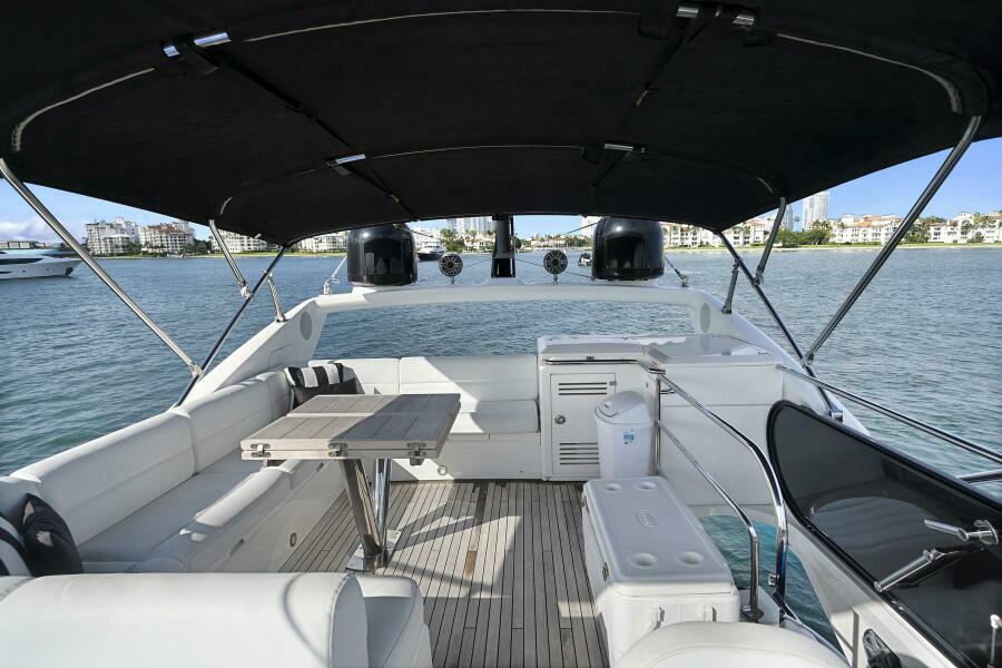 2015 Sunseeker Sport Yacht