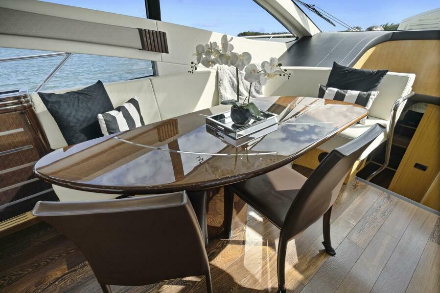2015 Sunseeker Sport Yacht