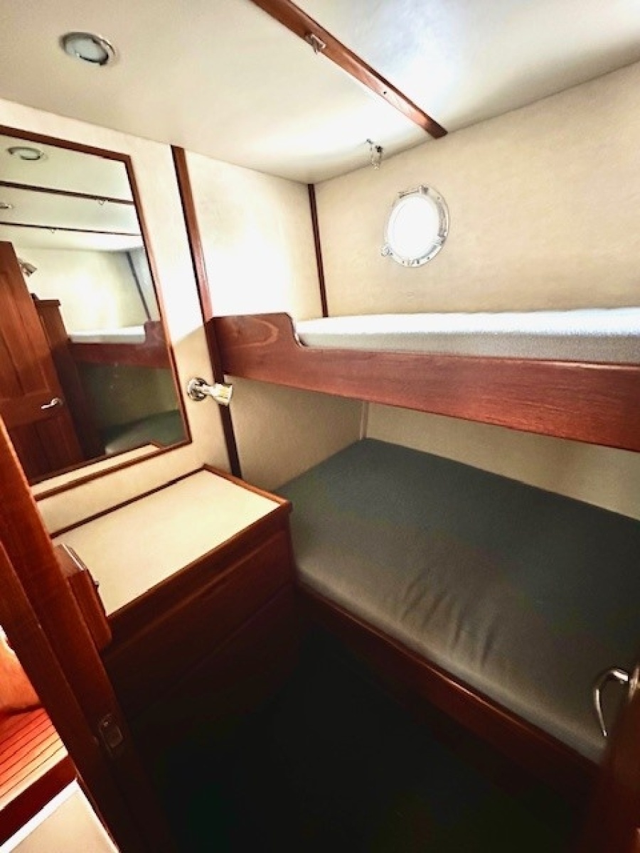 2006 Nordic Tugs 37