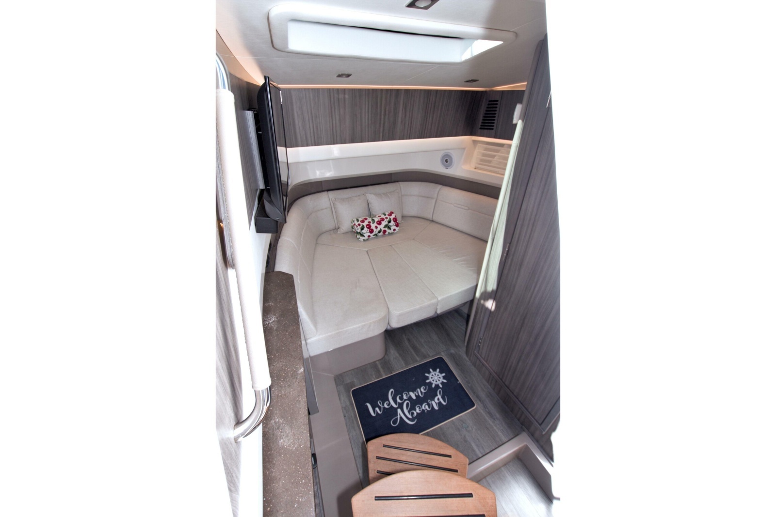 Kelly s Buoys 40ft Sea Ray Yacht For Sale