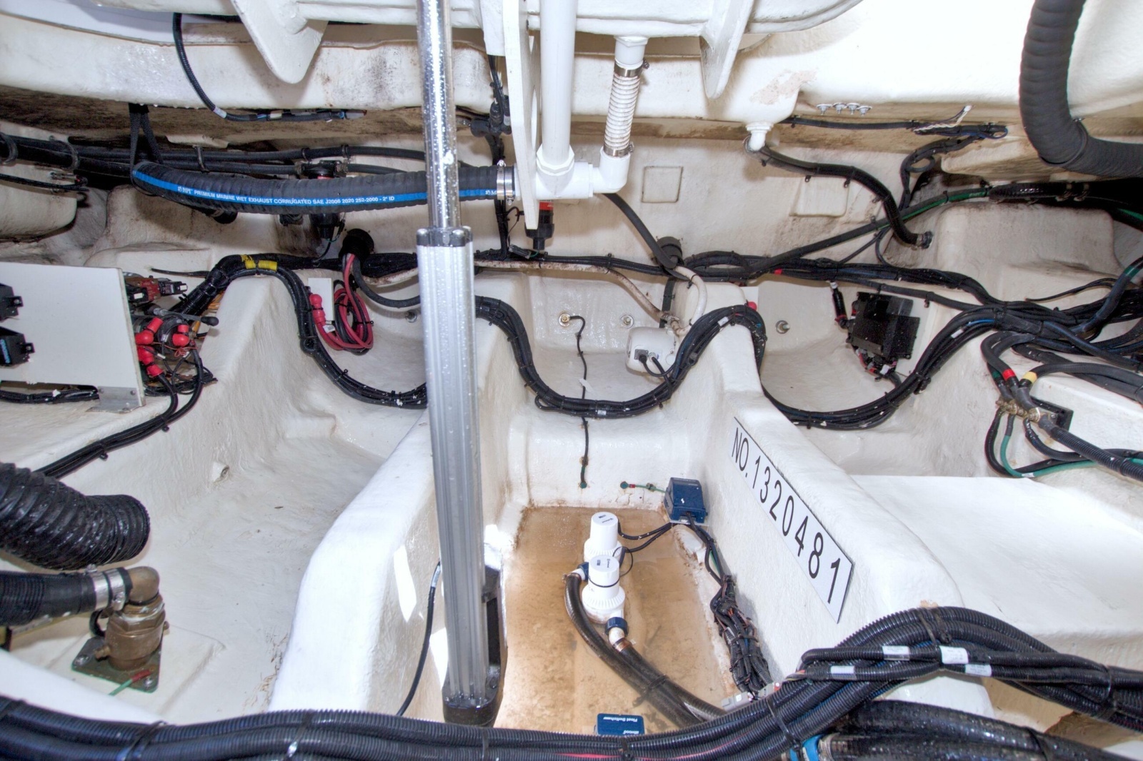 Kelly s Buoys 40ft Sea Ray Yacht For Sale