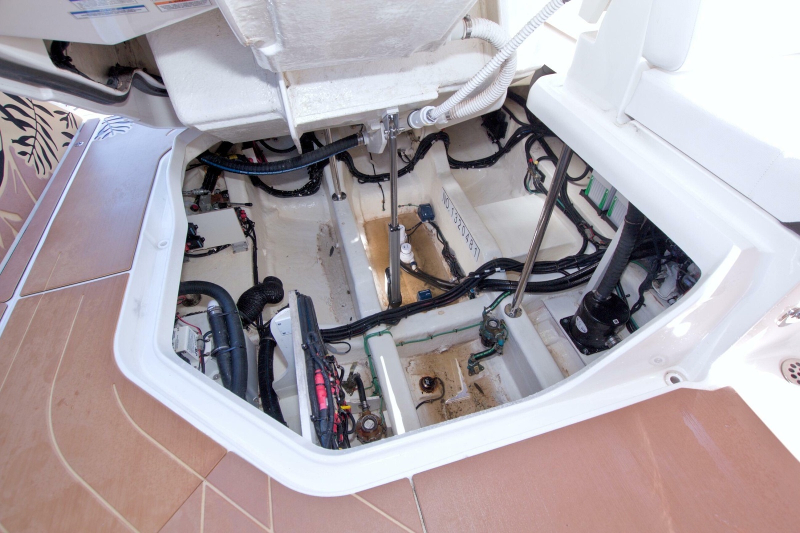 Kelly s Buoys 40ft Sea Ray Yacht For Sale