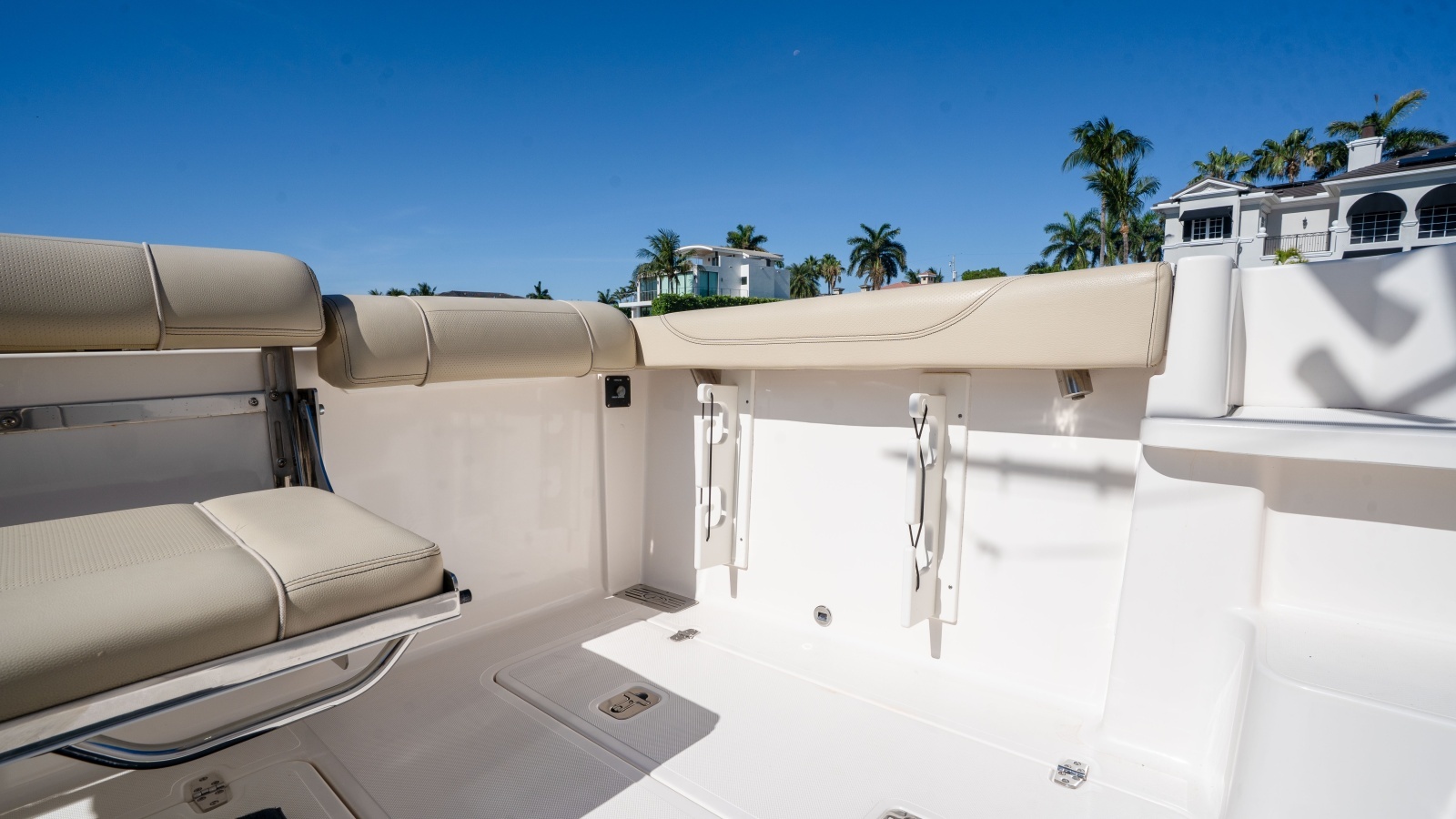 Offshore Asset 34ft Pursuit Yacht For Sale