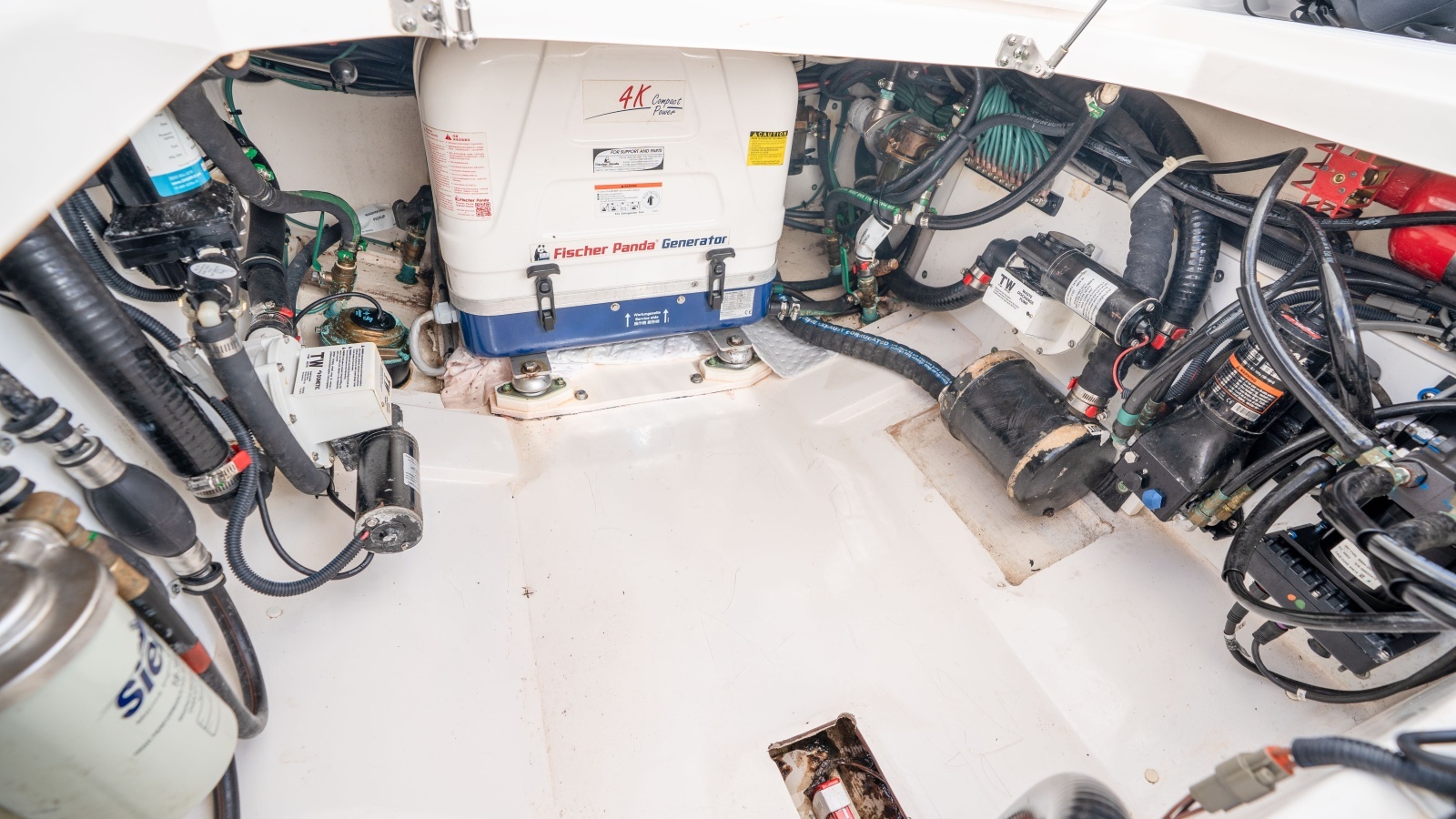 Offshore Asset 34ft Pursuit Yacht For Sale