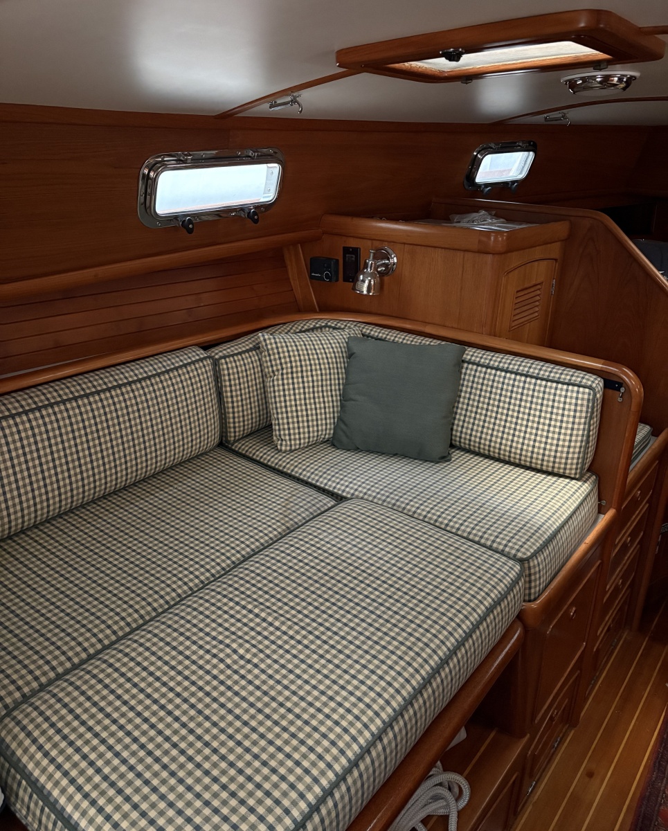 2000 Little Harbor 36 Express