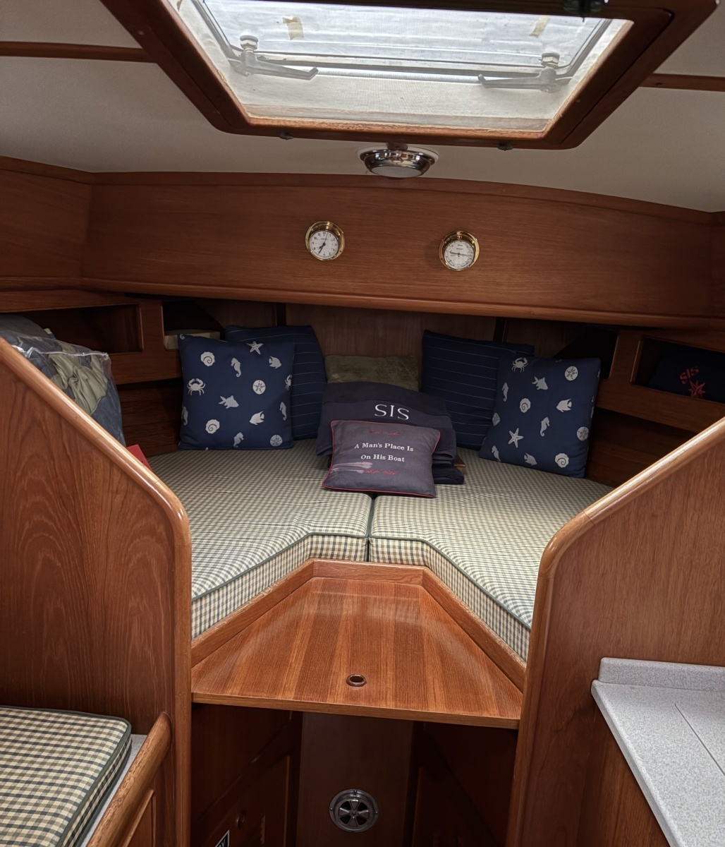 SIS 36ft Little Harbor Yacht For Sale