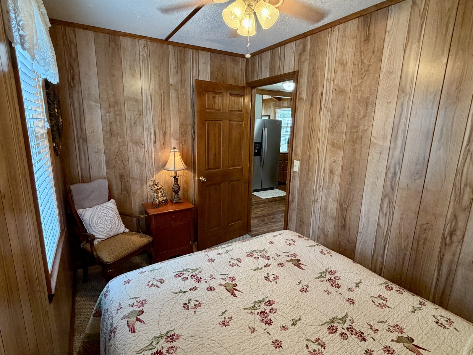 2002 Custom 20 x 53 Floating Cabin - Approx 999/sqft