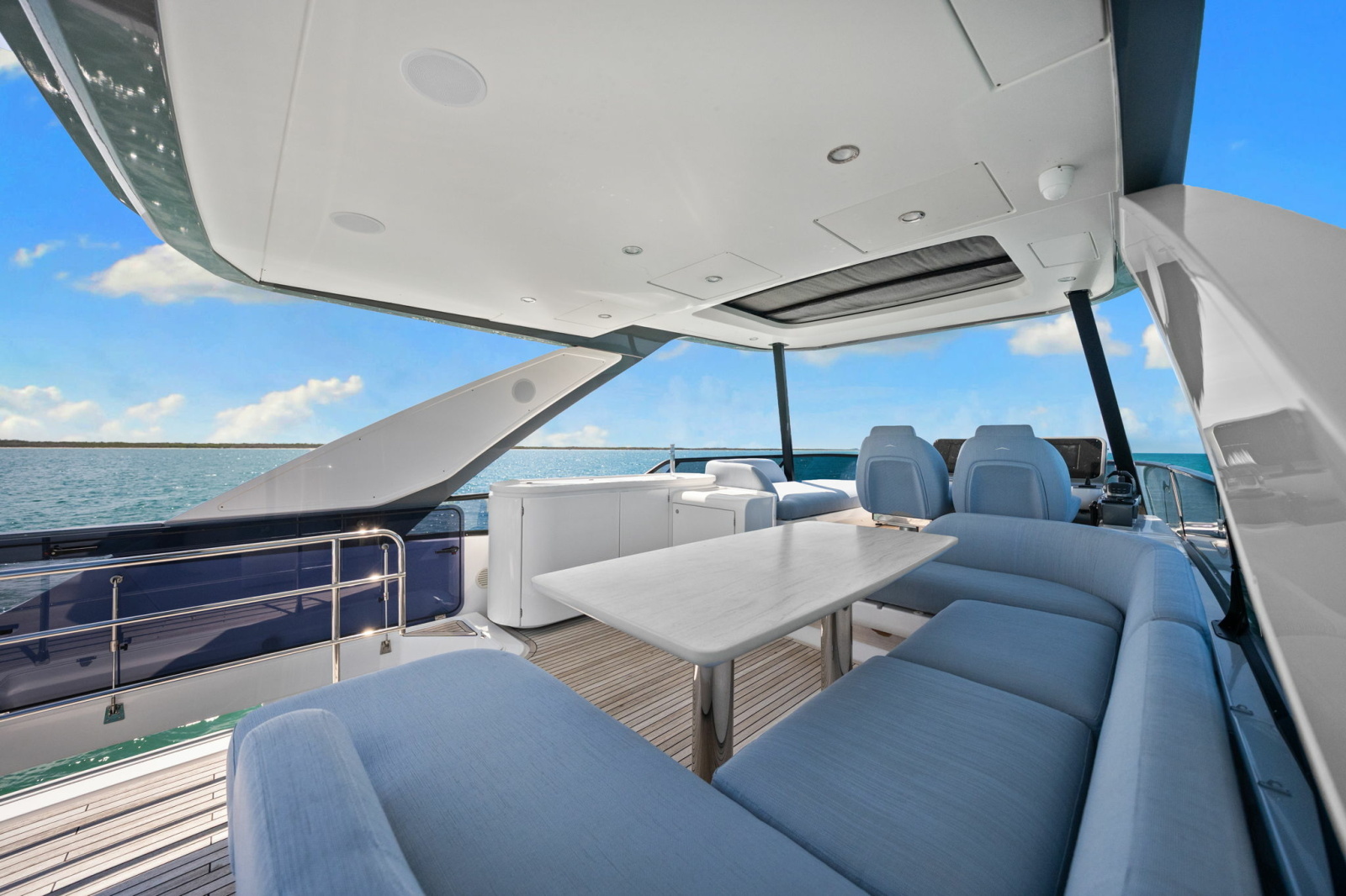 68ft Azimut Yacht For Sale