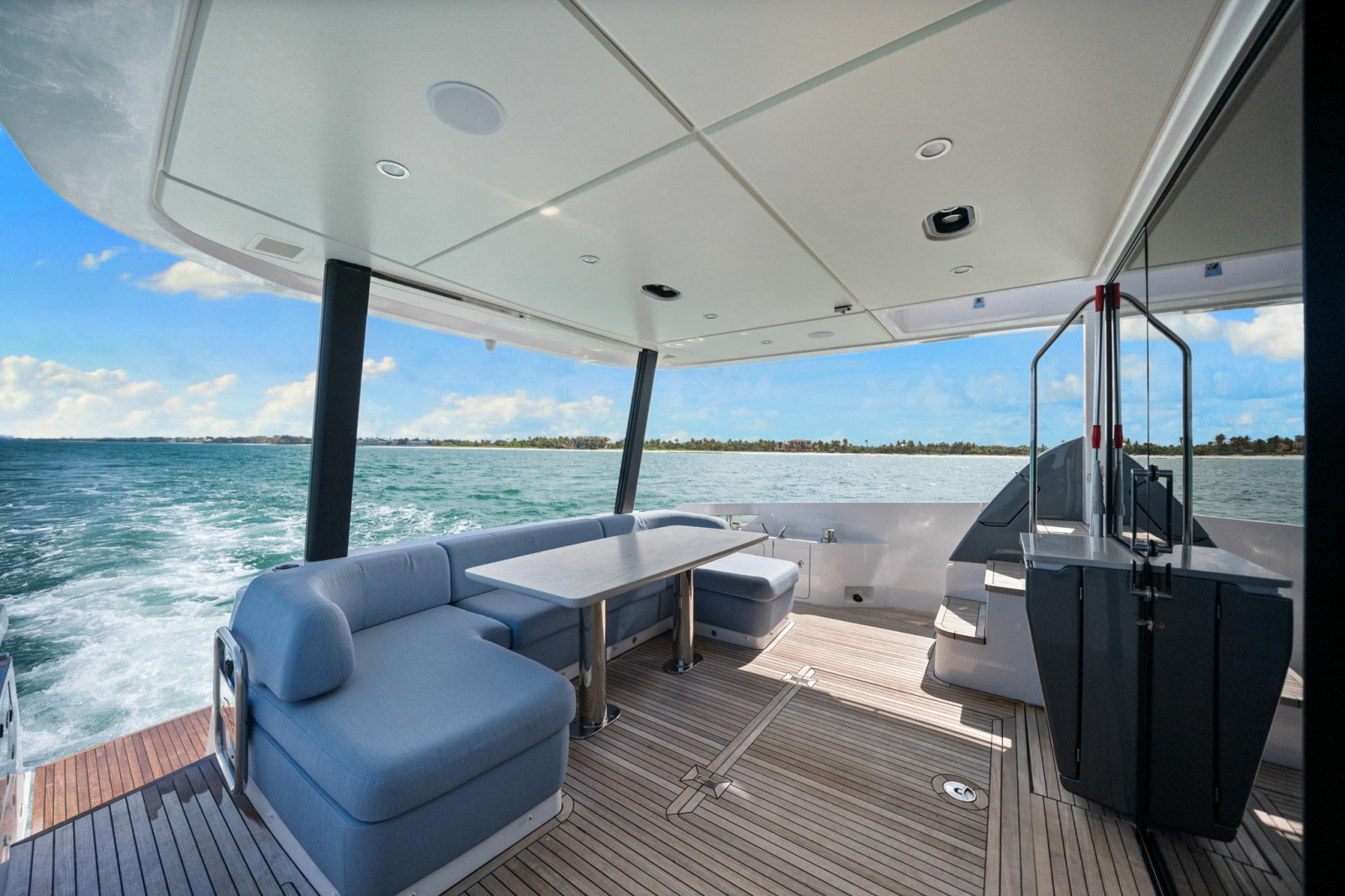2025 Azimut 68 FLY