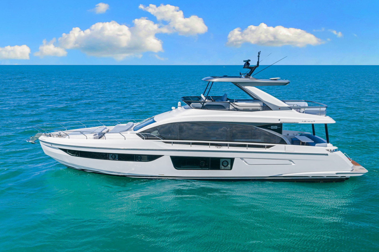 2025 Azimut 68 FLY