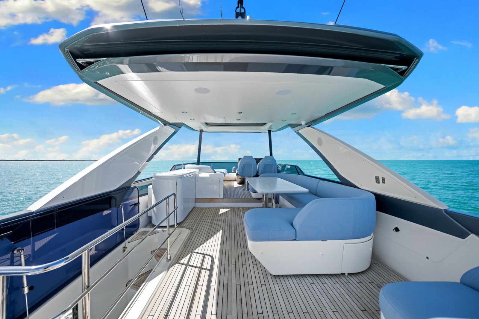 68ft Azimut Yacht For Sale