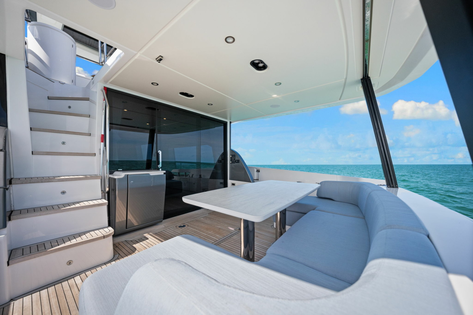 2025 Azimut 68 FLY