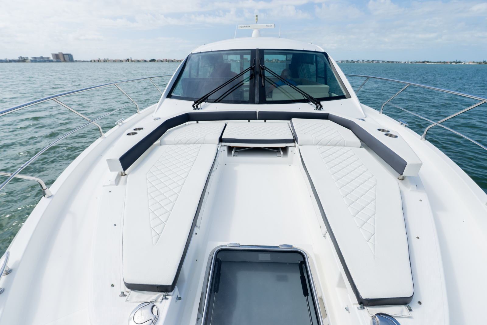 2018 Cruisers Yachts 50 CANTIUS