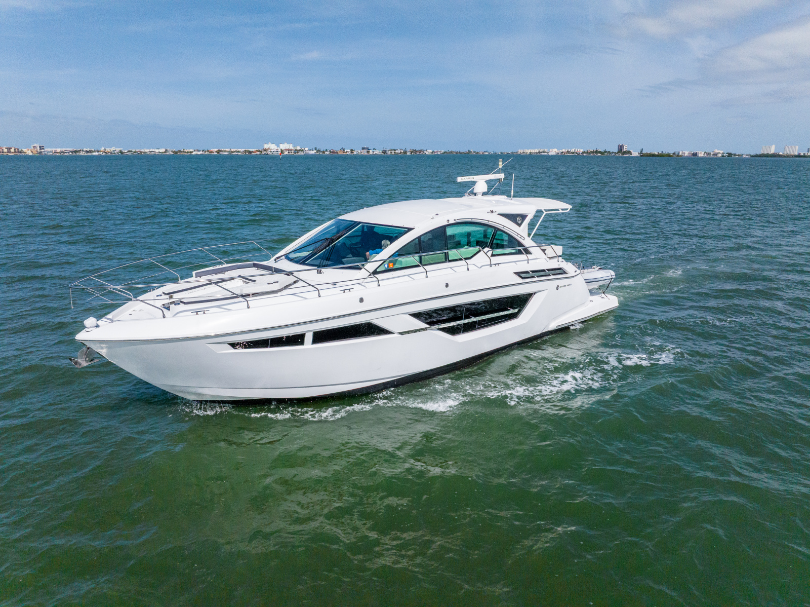 2018 Cruisers Yachts 50 CANTIUS