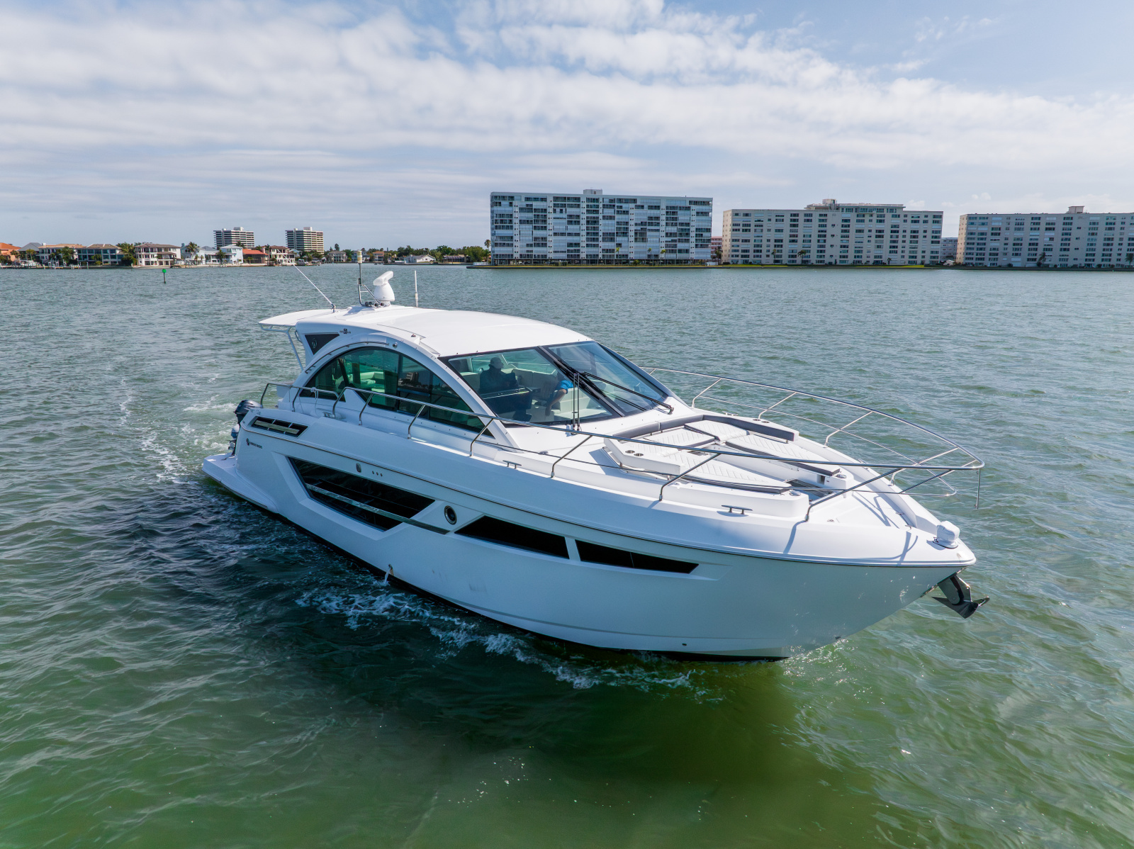 50ft Cruisers Yachts Yacht For Sale