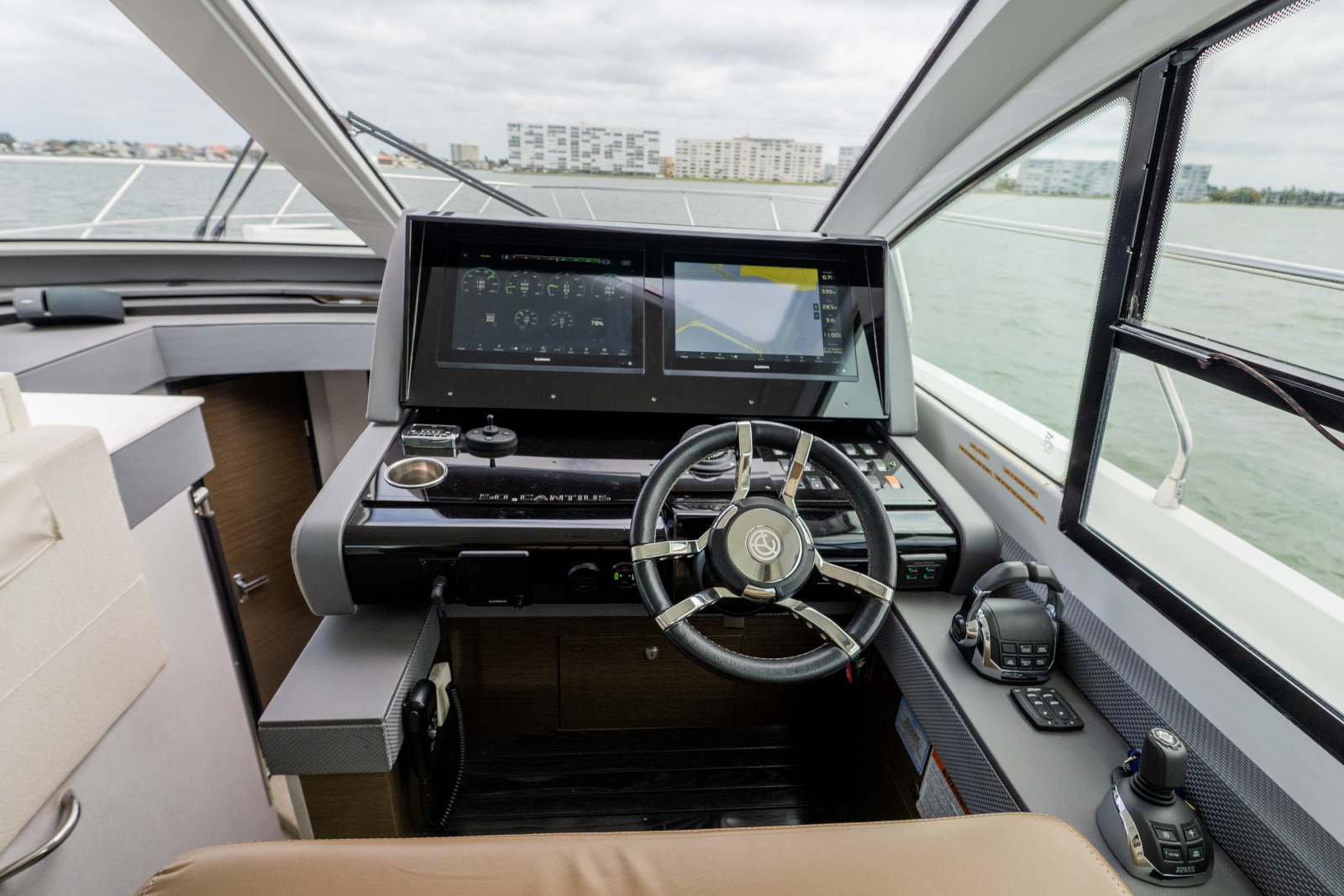 50ft Cruisers Yachts Yacht For Sale