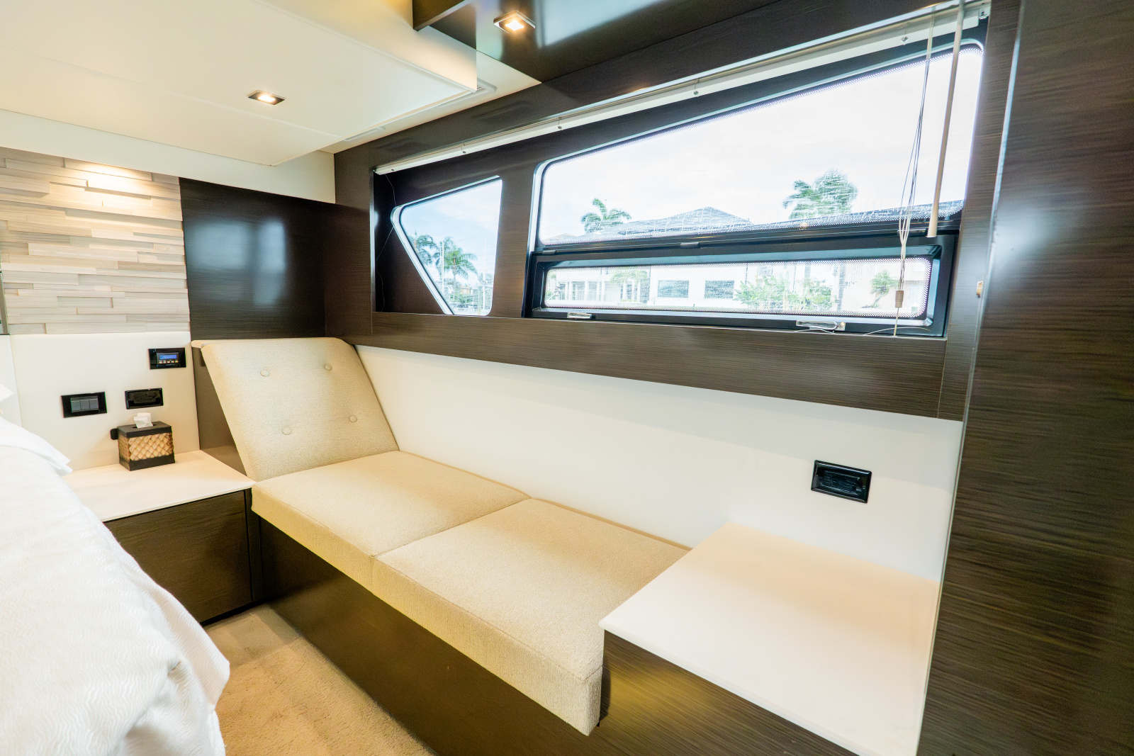 50ft Cruisers Yachts Yacht For Sale