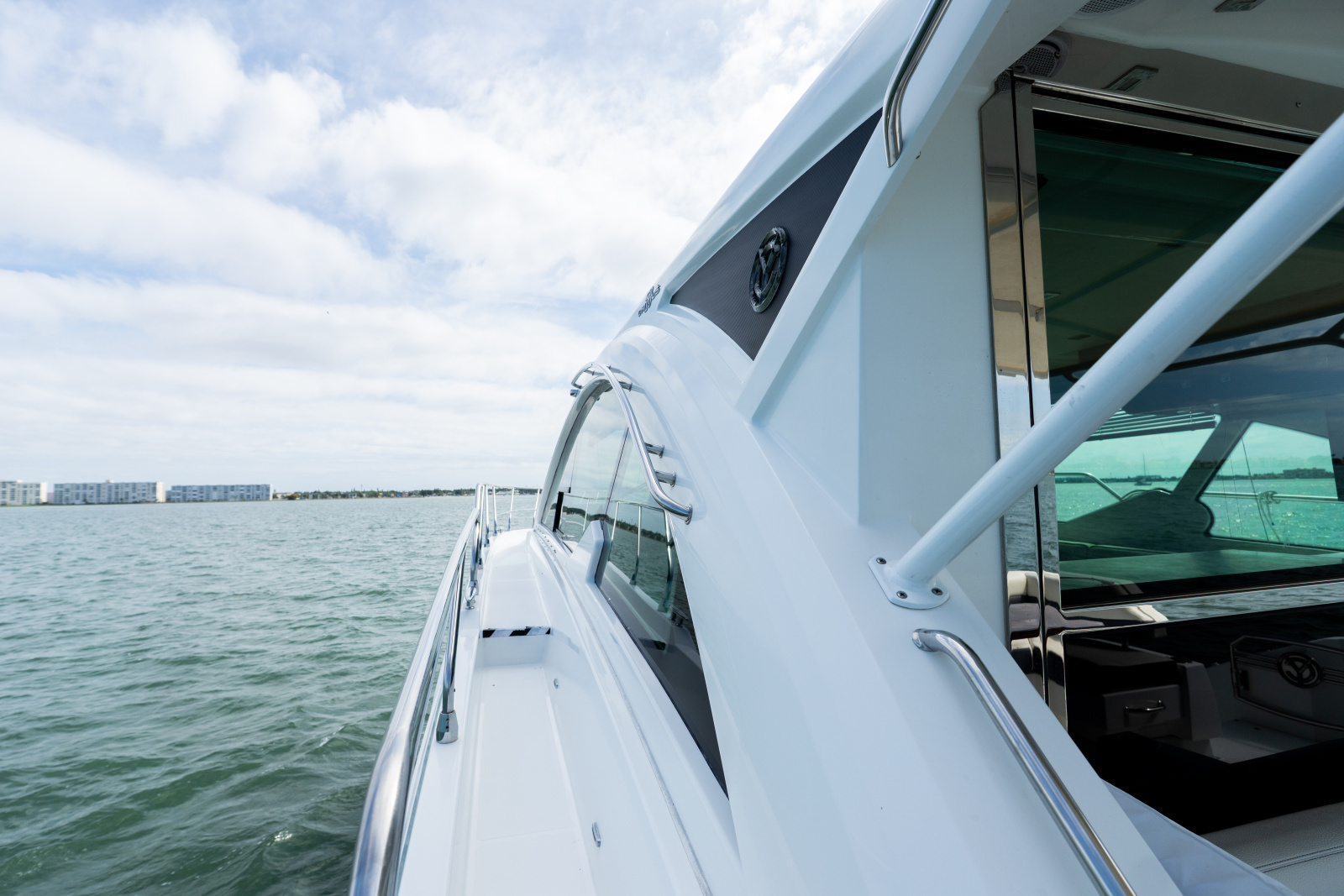 50ft Cruisers Yachts Yacht For Sale