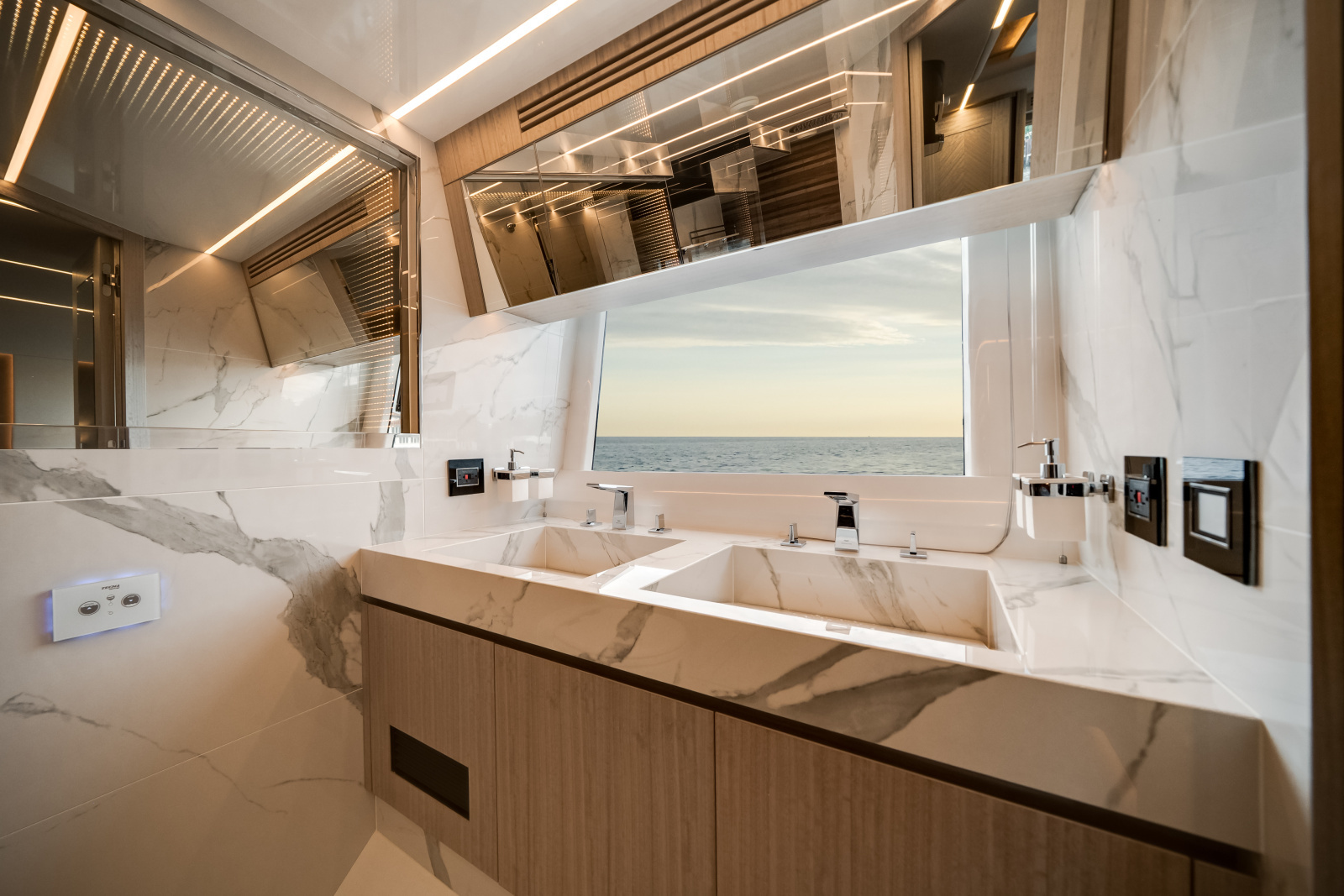 68ft Galeon Yacht For Sale